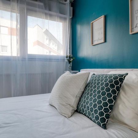 Appartement Cosy Et Calme Elancourt Exterior photo